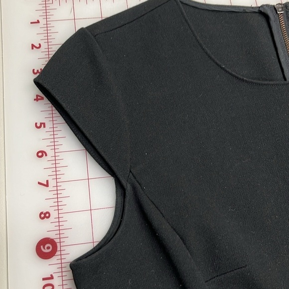 LOFT Cap Sleeve Scoop Neck "Little Black Dress"  Two Pocket Career Dress SZ 8 - Picture 12 of 14